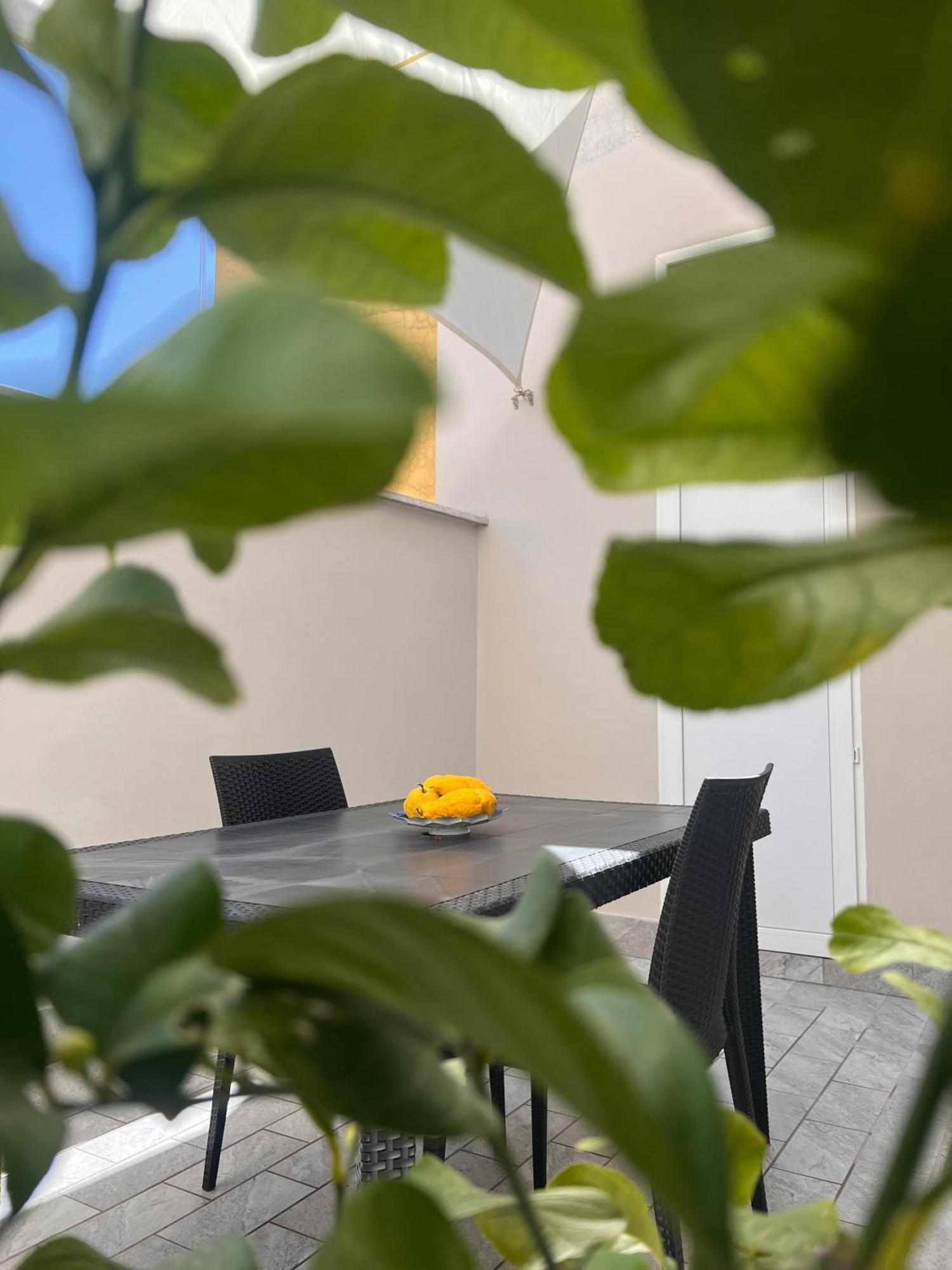 49 Downtown Pompeii Bed & Breakfast Bagian luar foto